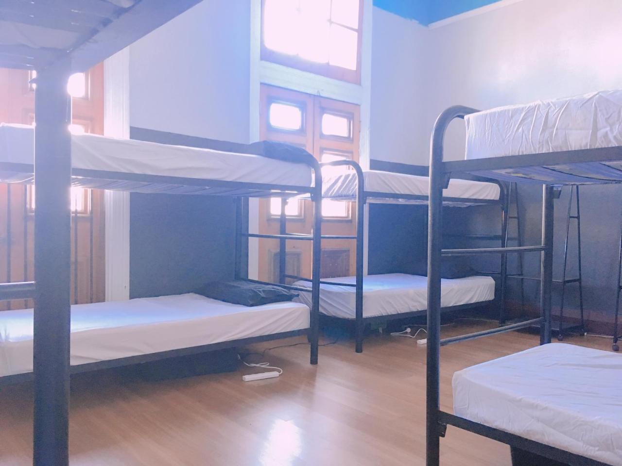 Bed in 8-Bed Mixed Dormitory Room